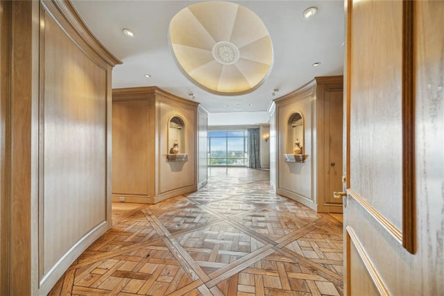 1100 Uptown Park Boulevard 234, Houston