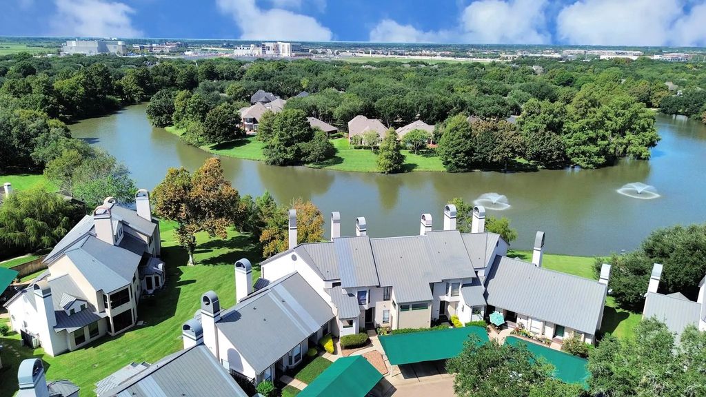 4144 Greystone Way 609, Sugar Land