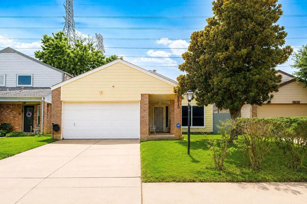 8615 Belle Park Drive, Houston