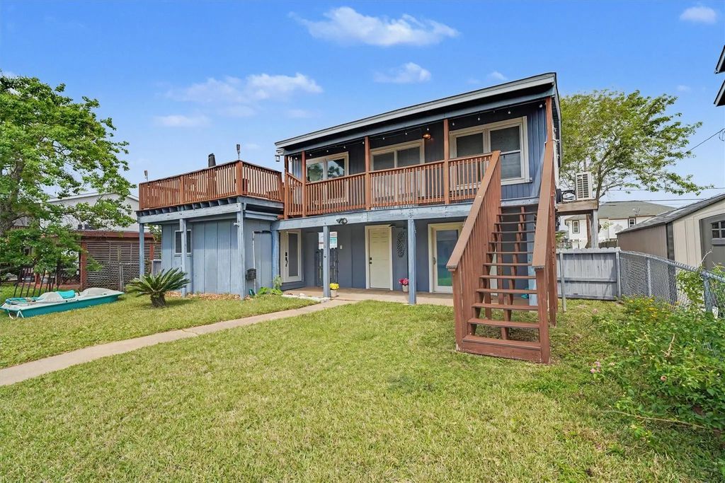370 Ling Street, Bayou Vista