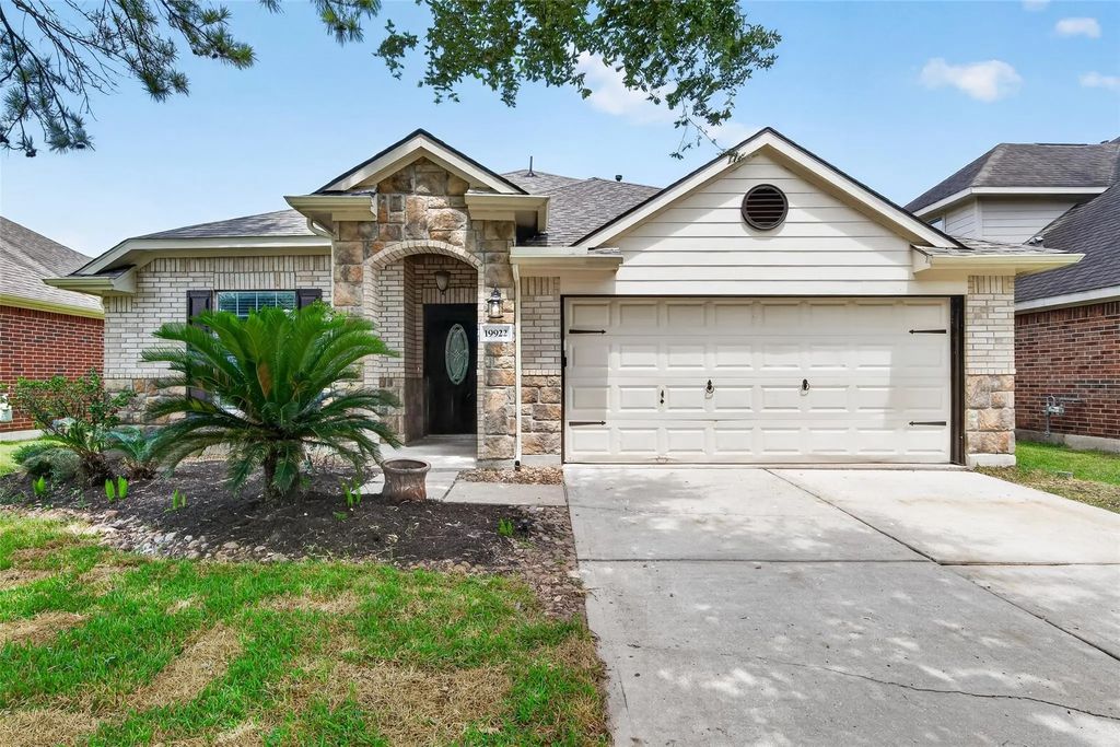19922 Shore Meadows Lane, Richmond