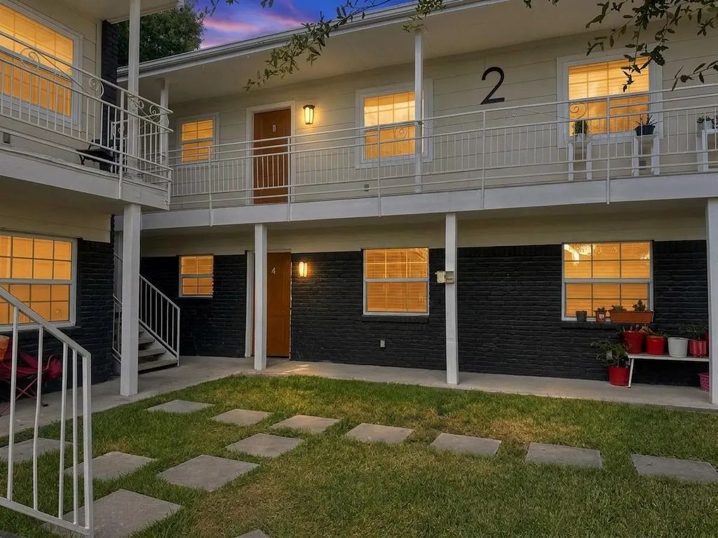 1824 Thonig Road 4, Houston