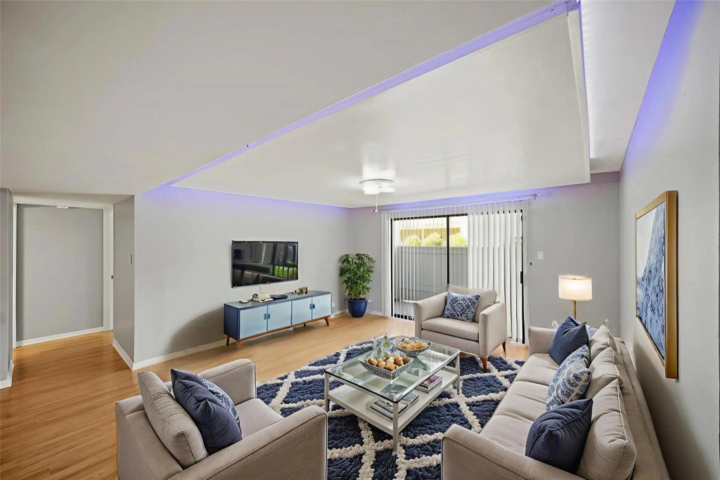 8517 Hearth Drive 5, Houston