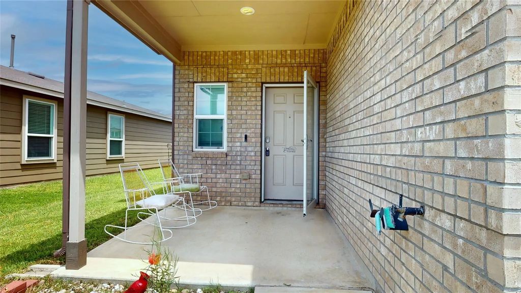 7047 Hobby Wind Ridge Drive, Houston