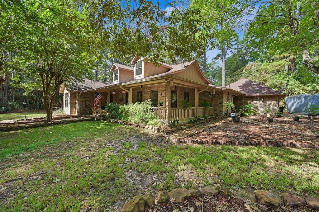 268 Deep Springs, Trinity