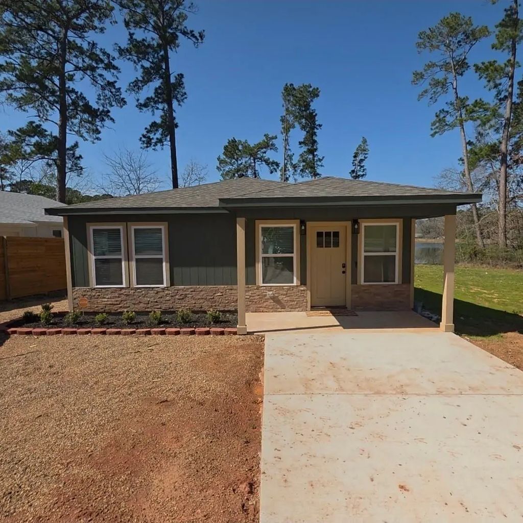 620 Saint Lawrence River Road, Conroe