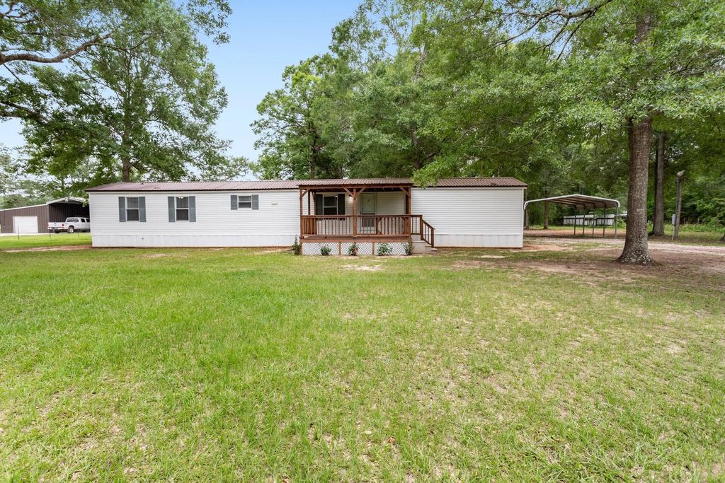 24990 Blackburn Drive, Splendora
