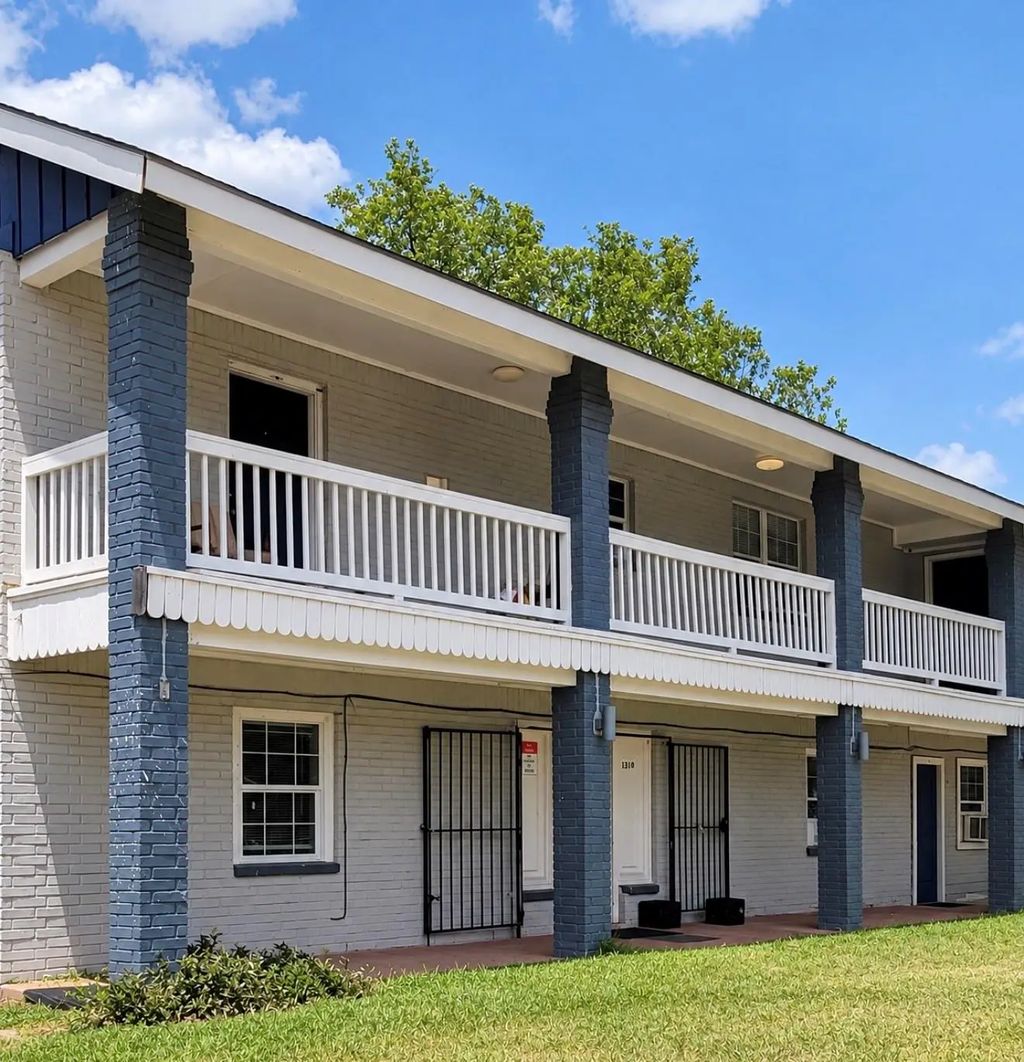 5301 Collingsworth Street 10, Houston