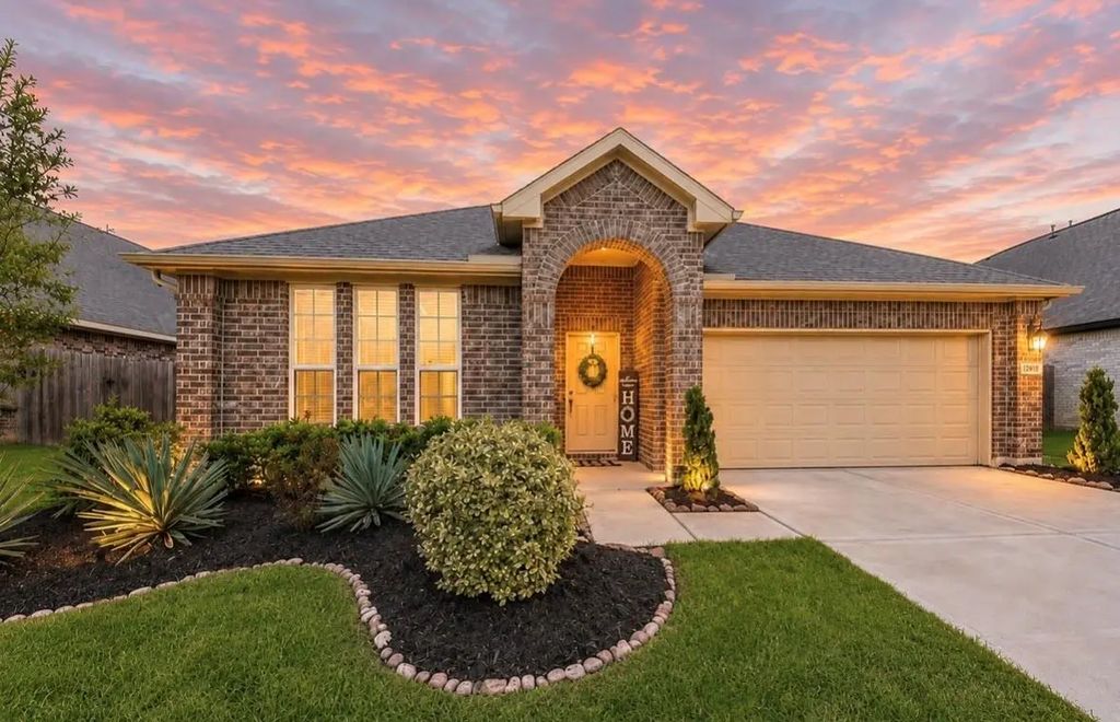 23601 Zinfandel Drive, Alvin