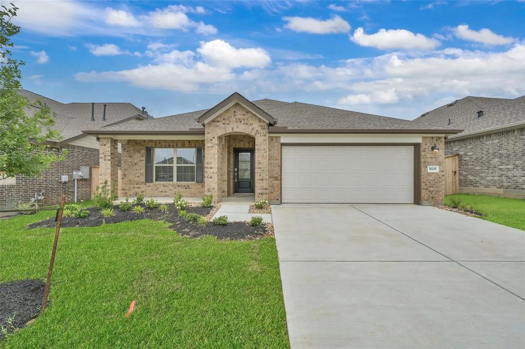 3609 Oakvale Drive, Conroe