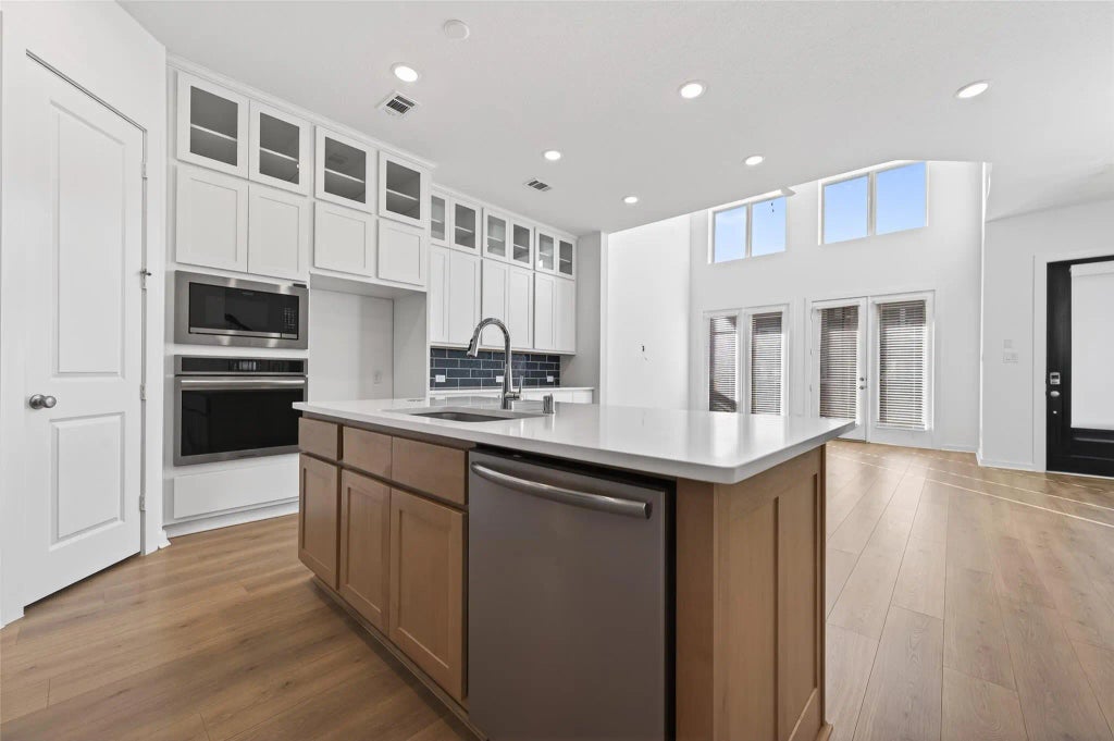 16518 Texas Hill Country Road, Cypress