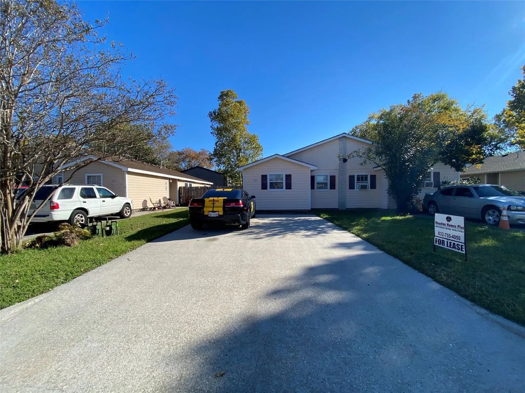 311 Willowick Street, Tomball