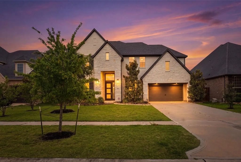 417 Ripple Edge Court, Katy