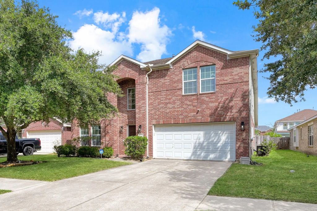 30327 Deleon Fields Drive, Spring
