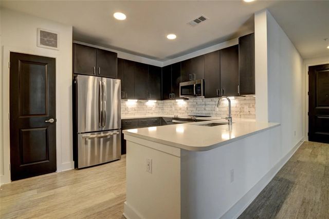 6400 Washington Avenue 533, Houston