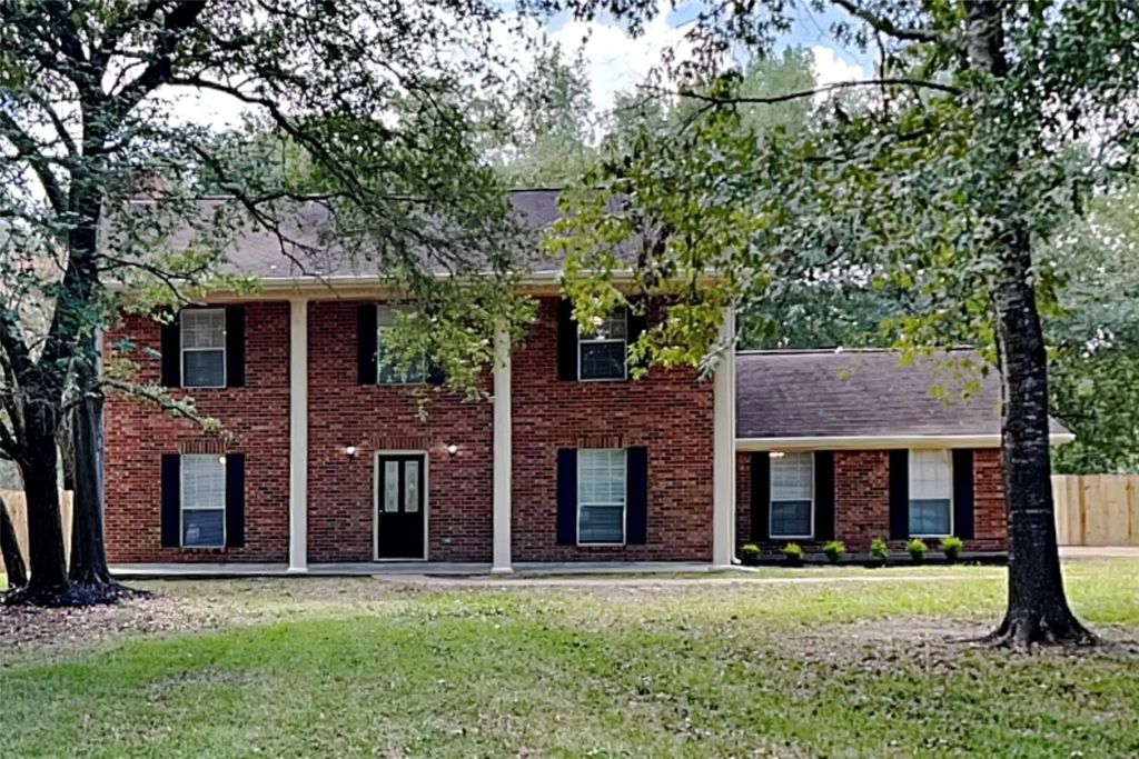 2457 Ripplewood Drive, Conroe