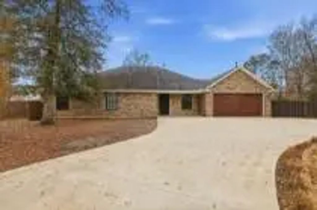 12250 Charlotte Drive, Lumberton