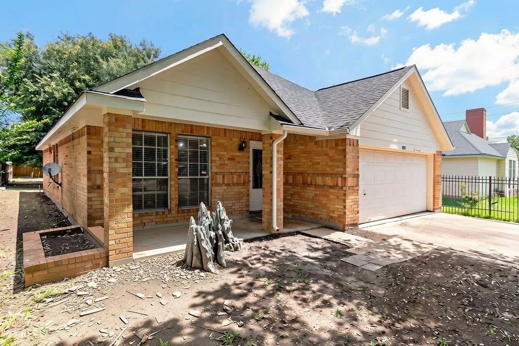 8003 Swiftwater Lane, Houston