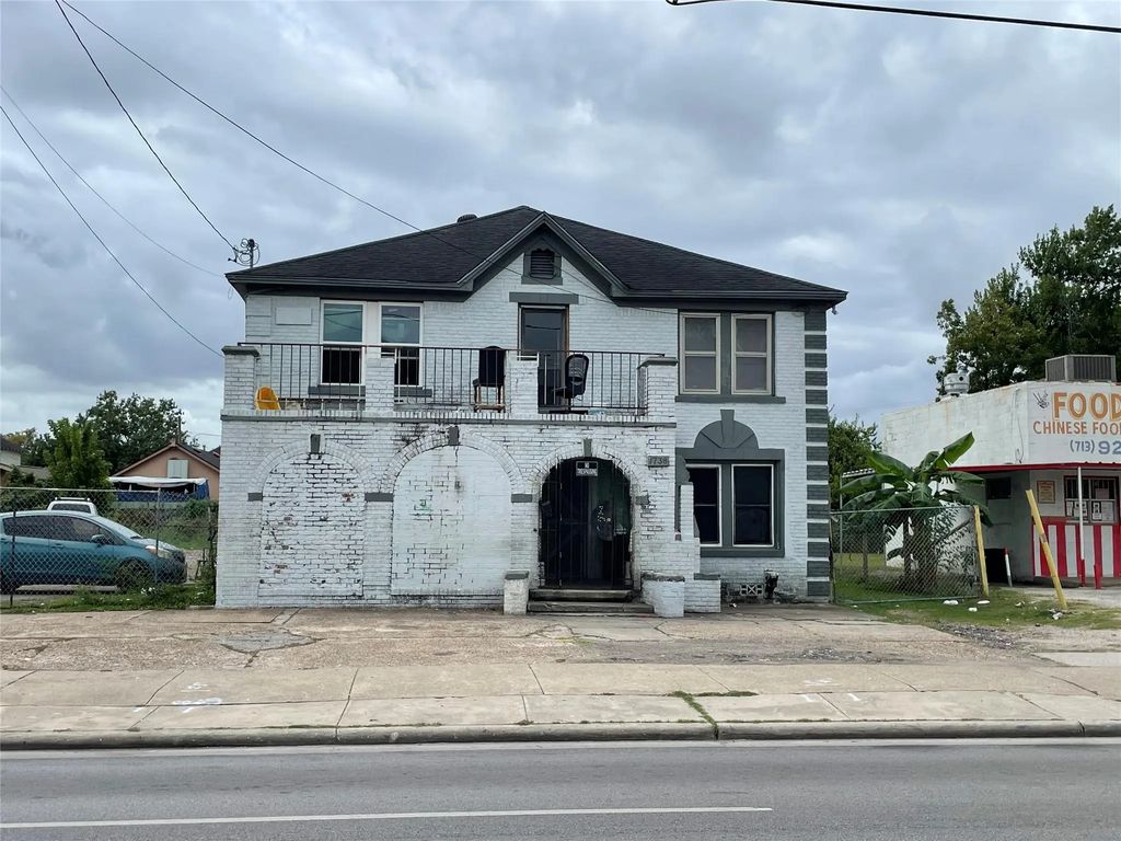 7738 Harrisburg Boulevard 4, Houston