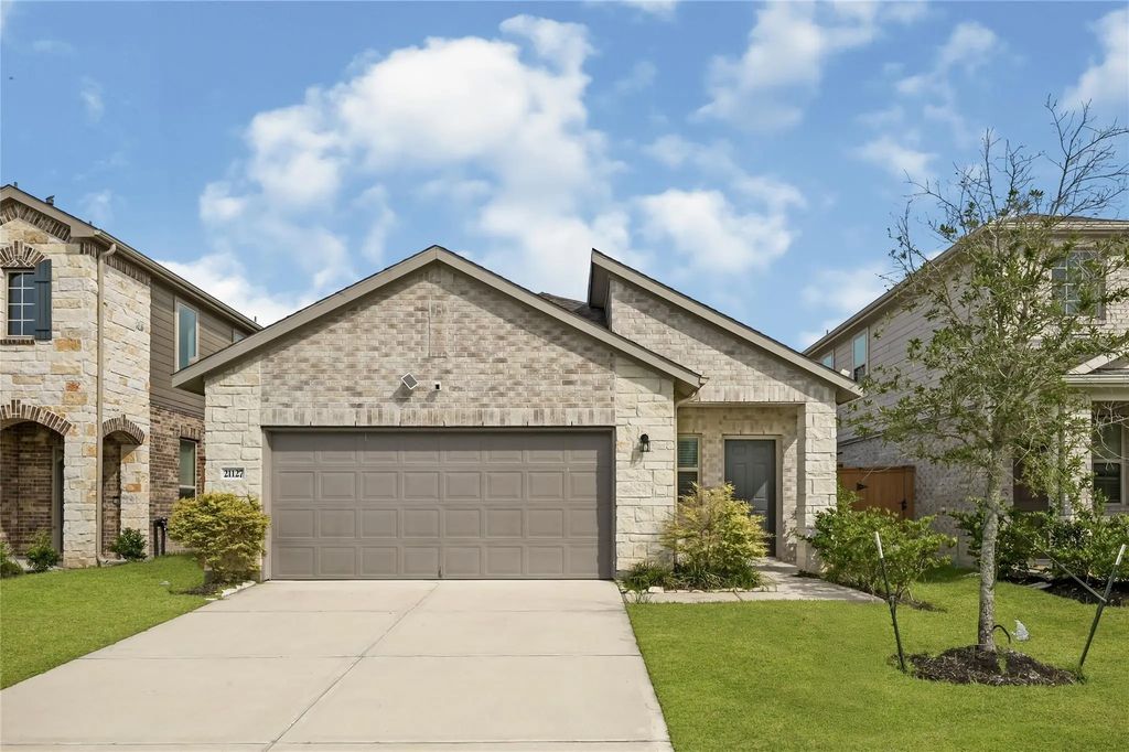 21127 Dolphin Bay Ln, Cypress