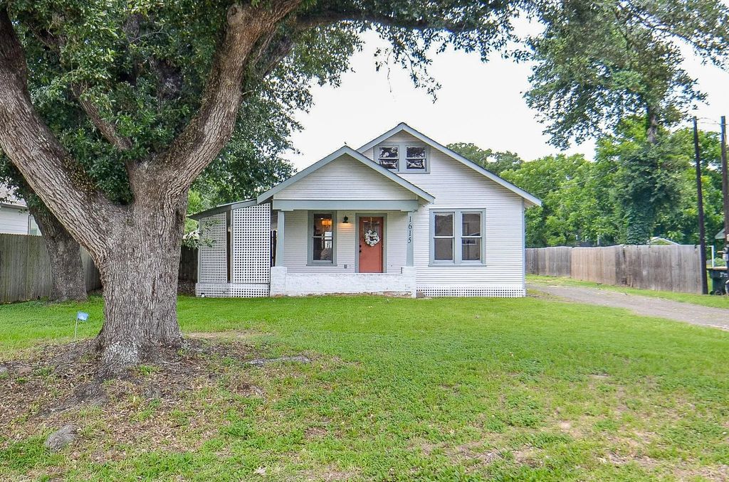 1615 Eagle Lake Road, Sealy