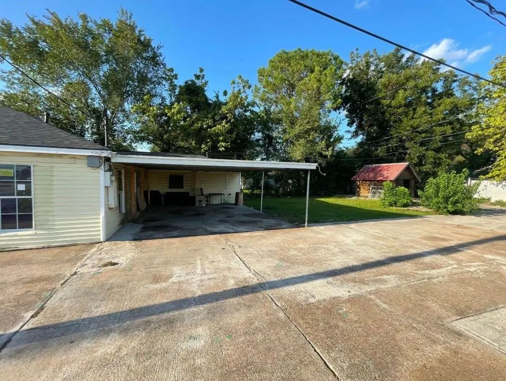 7510 Meadowyork Street, Houston