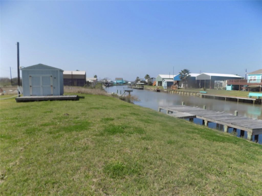 12211 County Road 204, Sargent