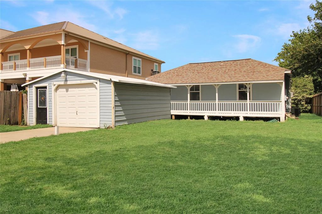 1133 9th Street, Dickinson