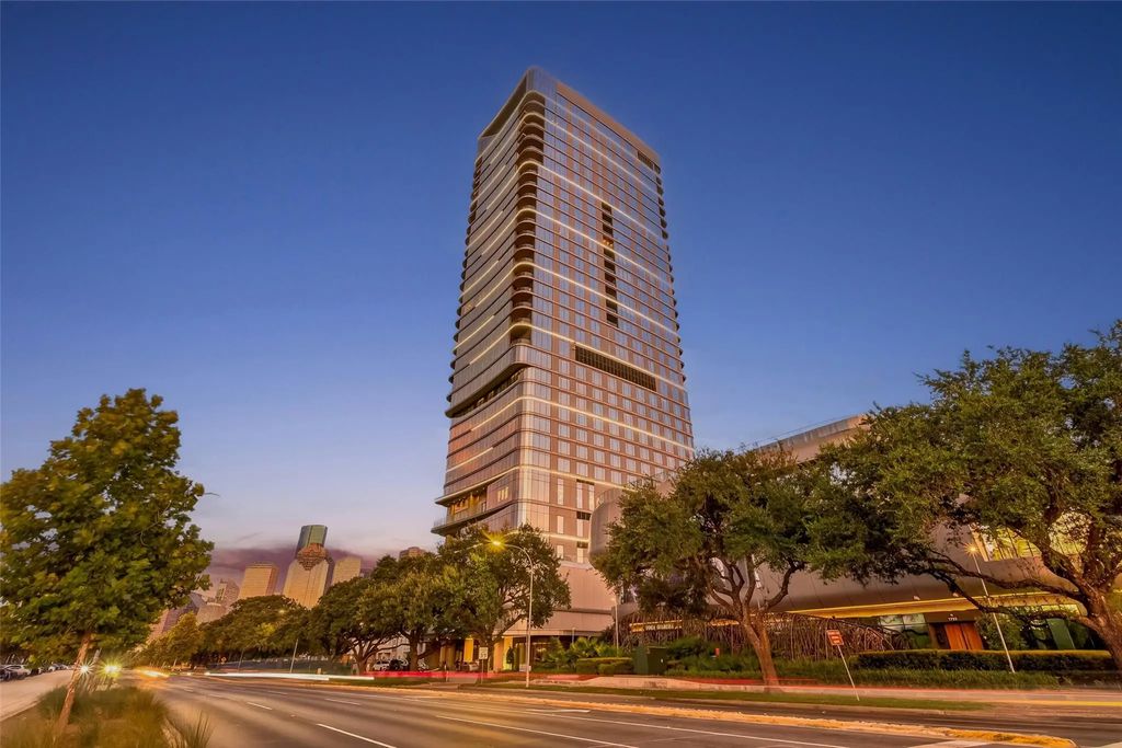 1711 Allen Parkway 1703, Houston
