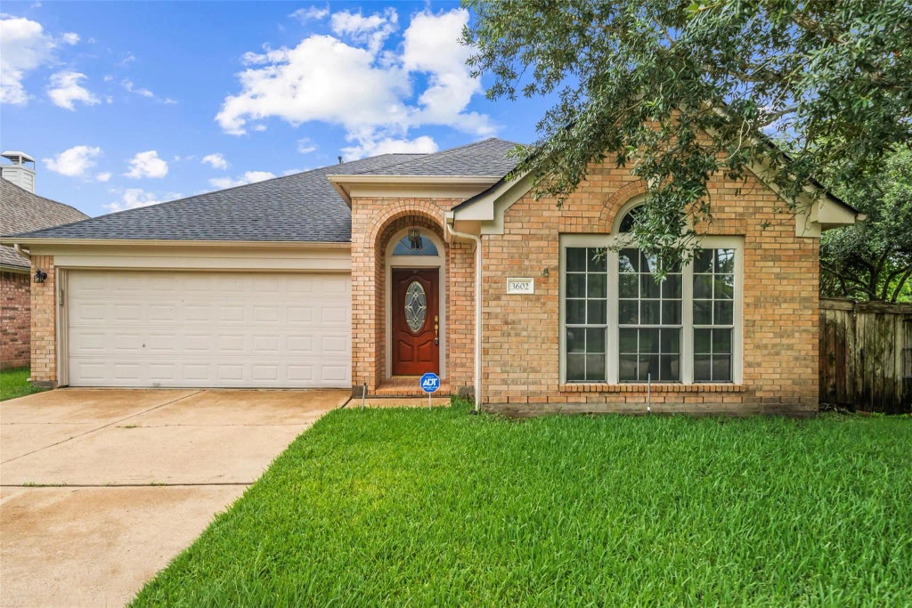 3602 Chesapeake Court, Pearland