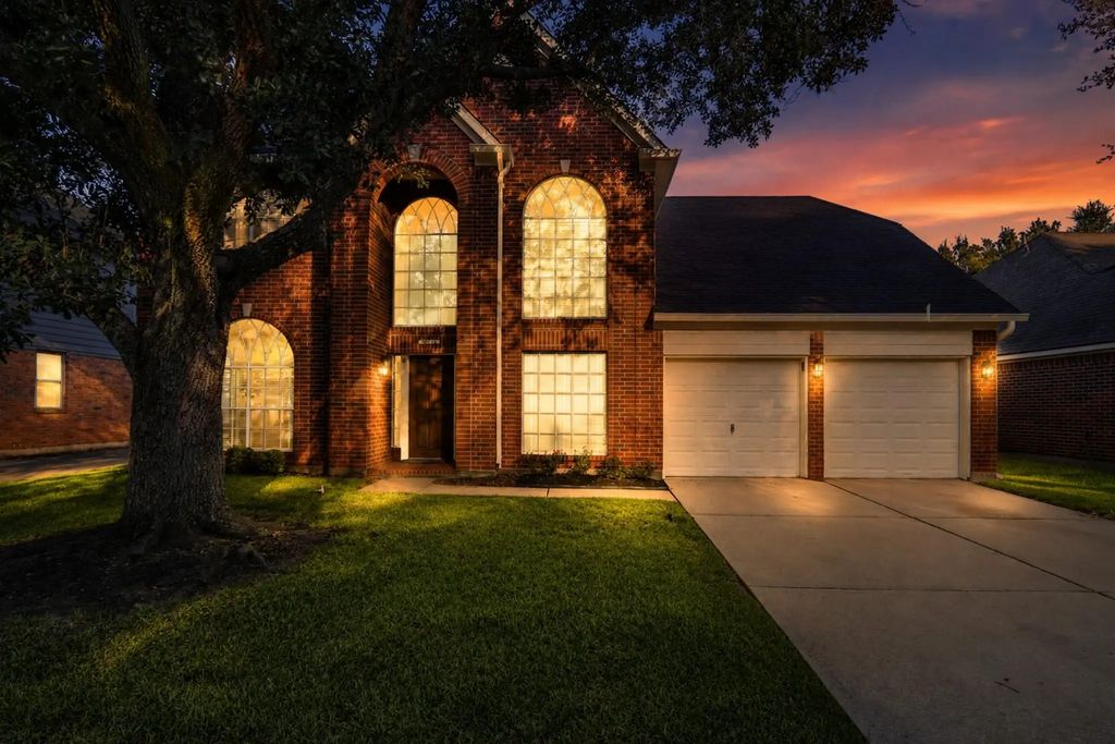 5123 Carefree Drive, League City