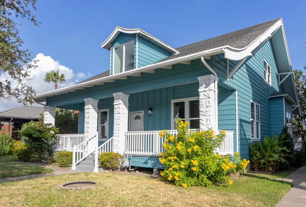 3124 Avenue R 1/2, Galveston