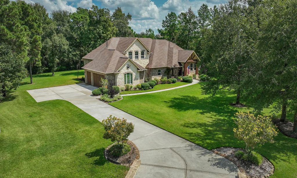 23506 Chisolm Trail, Montgomery