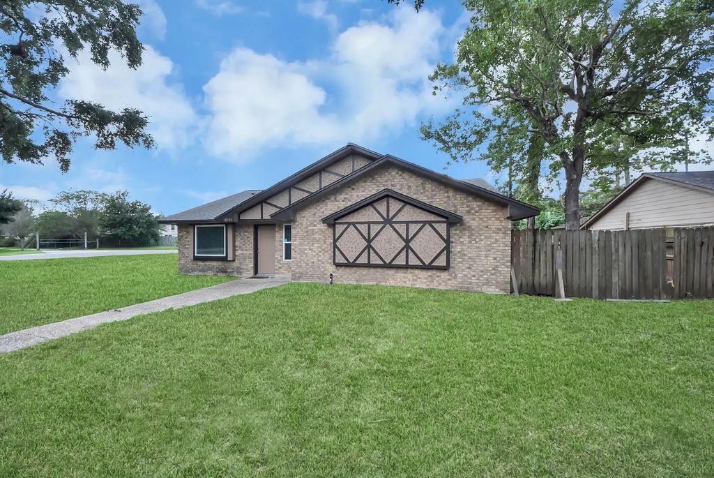 18703 Shay Lane, Humble