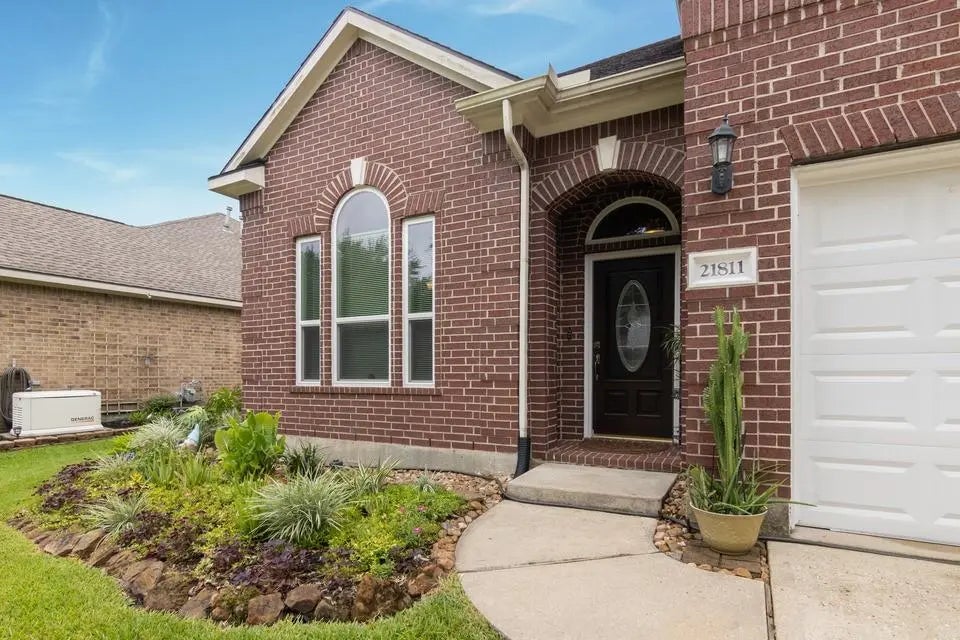 21811 Grand Lancelot Drive, Kingwood