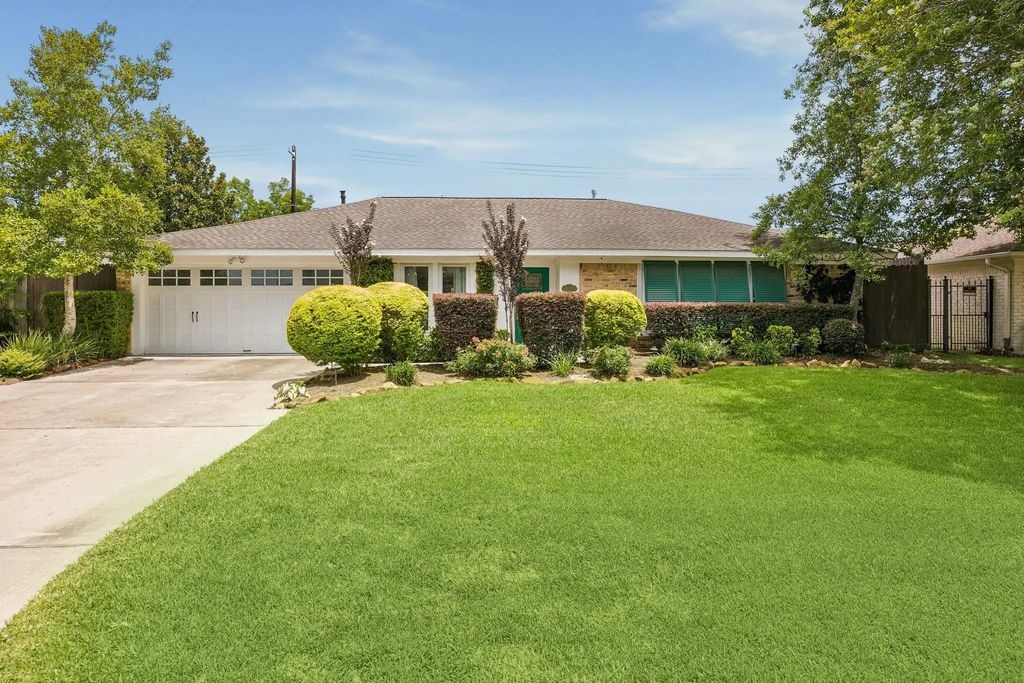 9534 Beverlyhill Street, Houston