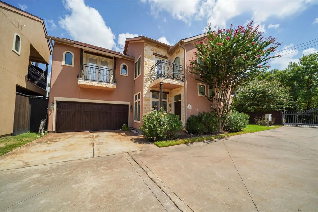 11020 Little John Way, Houston