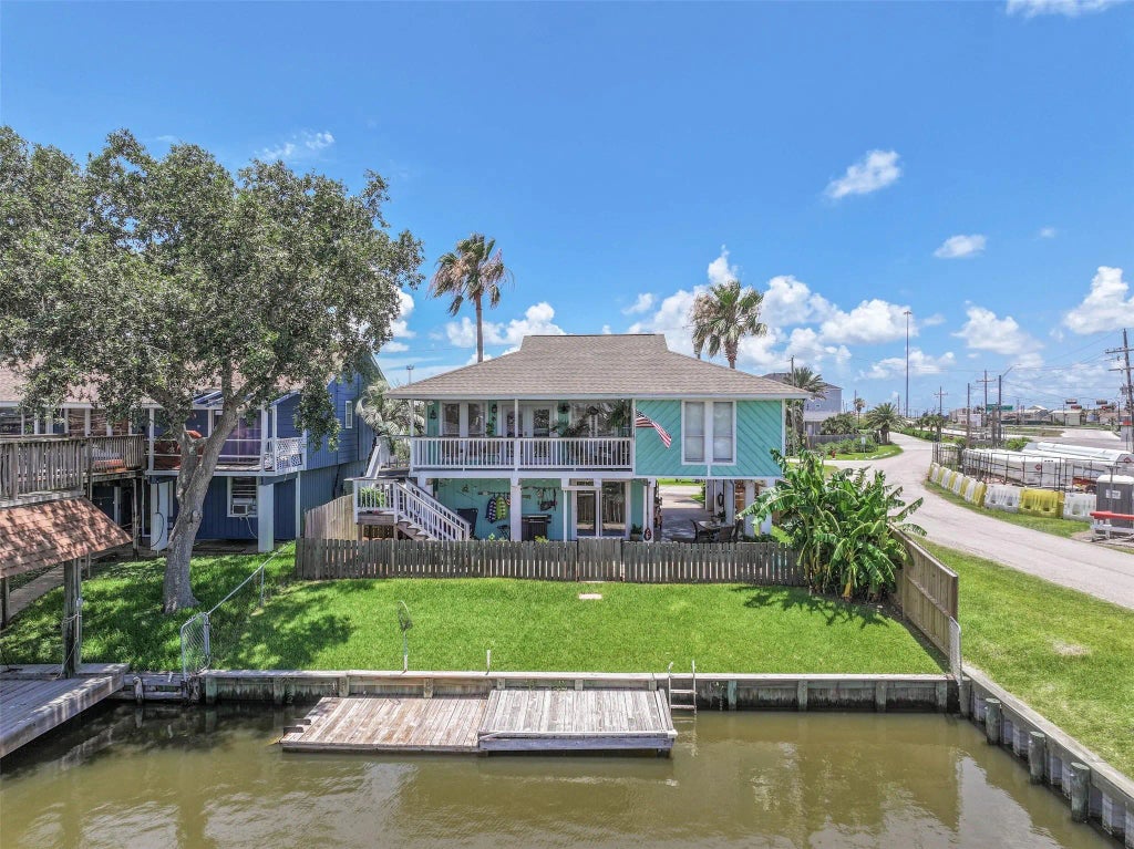 1 S Skimmer Street, La Marque