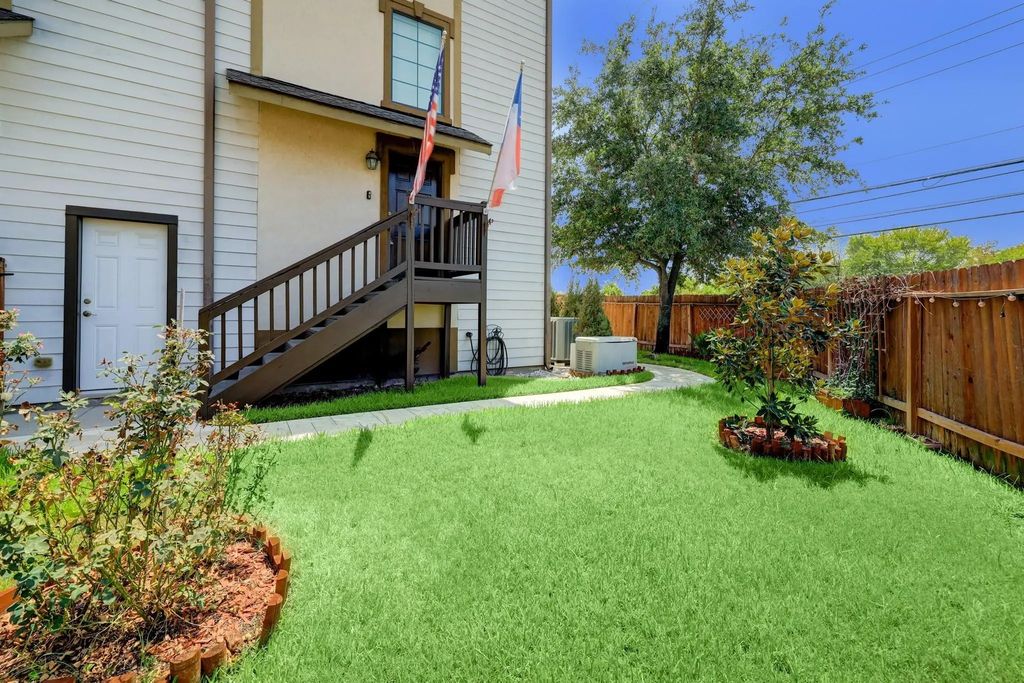 1163 Hempstead Villa Lane, Houston