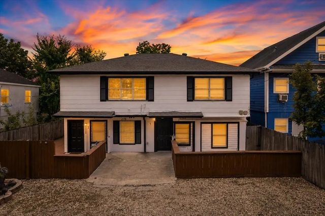 215 Caplin Street, Houston