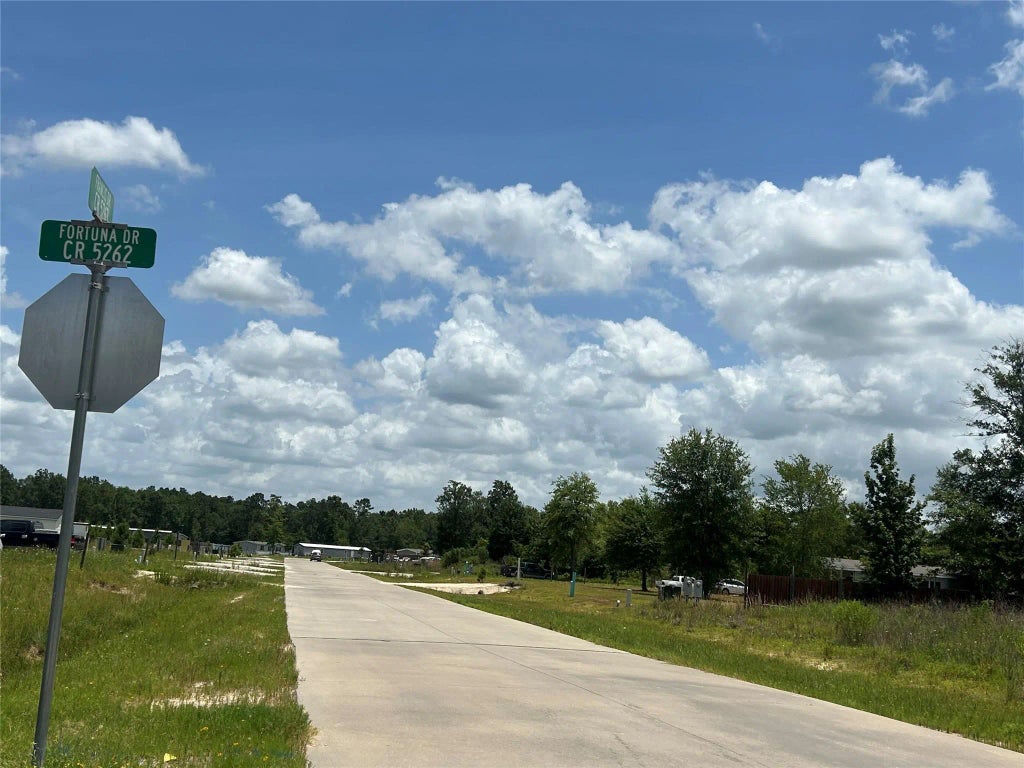 1382 Road 5263, Cleveland