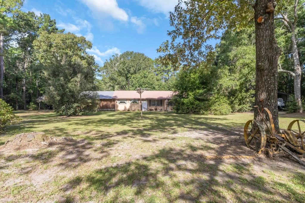 711 County Road 554, Kirbyville