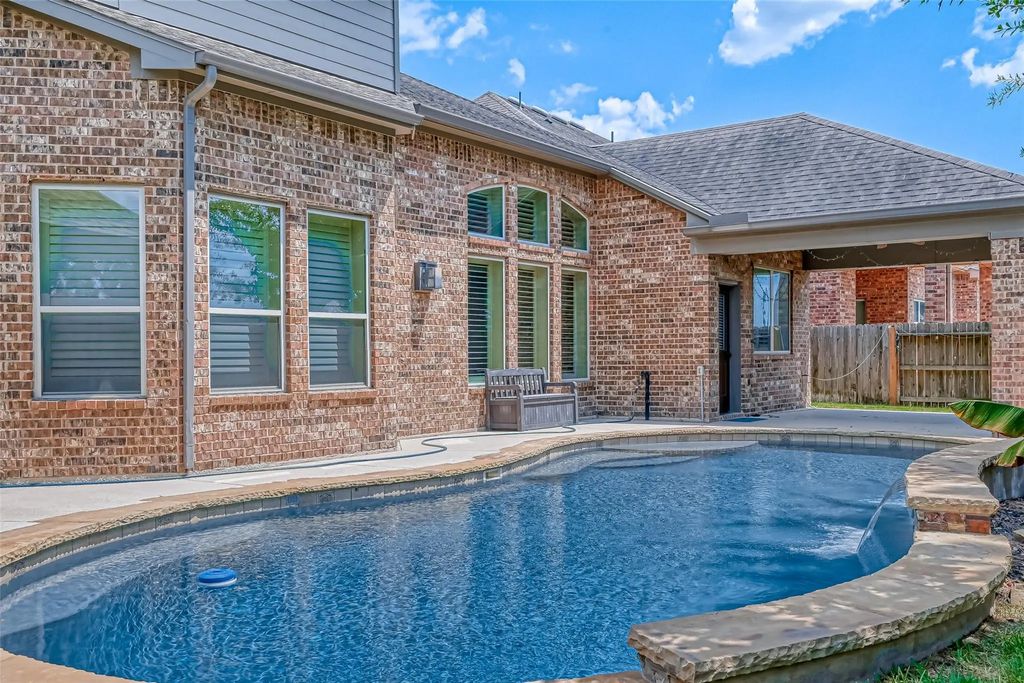 10323 Hatcher Drive, Katy