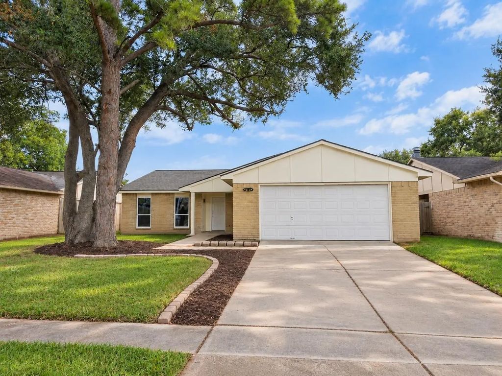 15623 Summer Briar Court, Missouri City