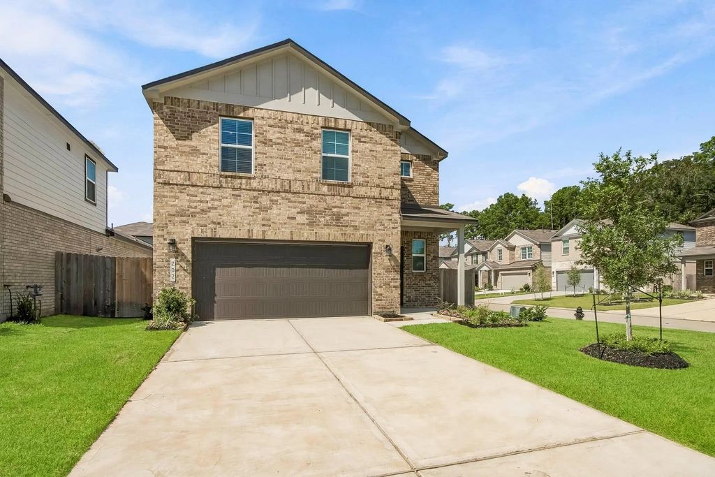 202 Brazen Forest Trail, Magnolia