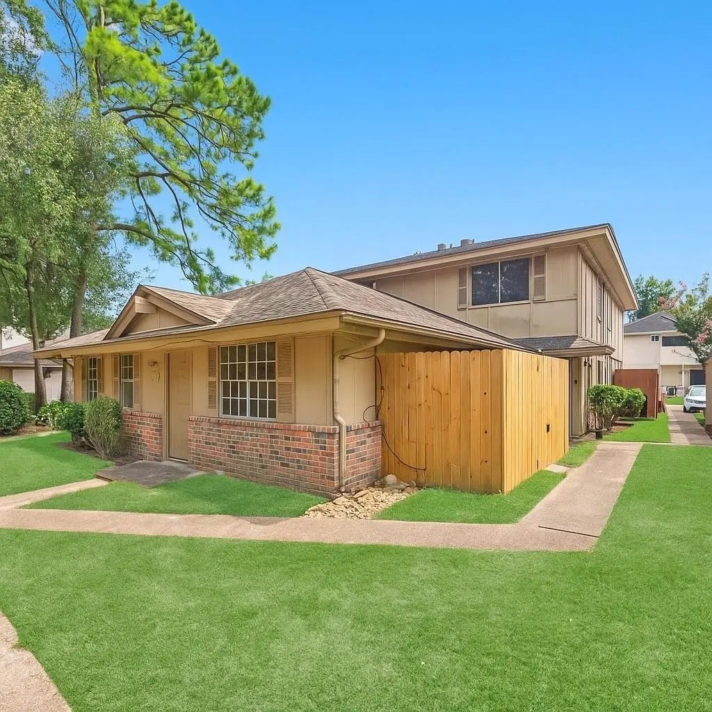 5634a Birchmont Drive 22, Houston