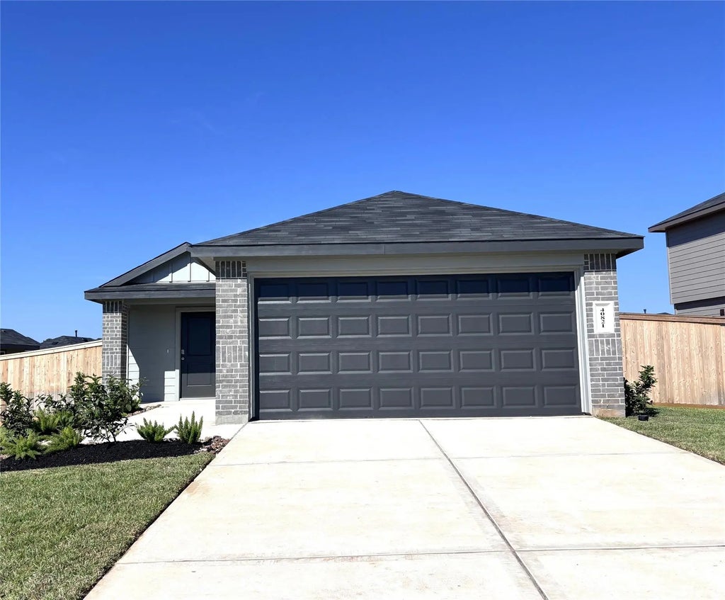 40821 Hawthorne Glades Street, Magnolia