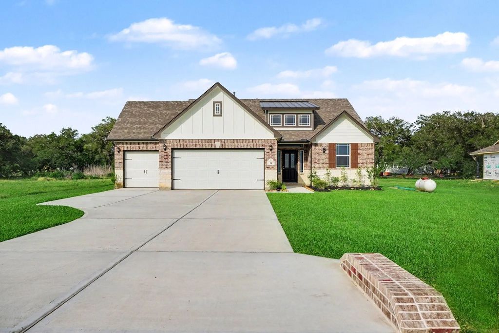 12 Cattle Drive, Bay City