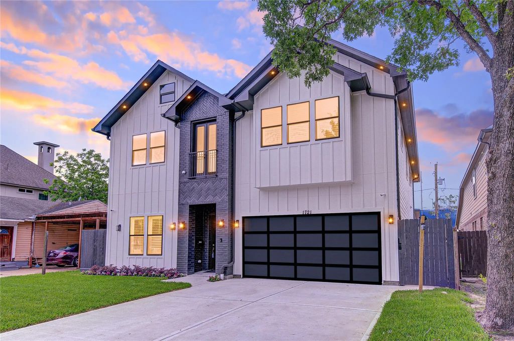 1721 Du Barry Lane, Houston