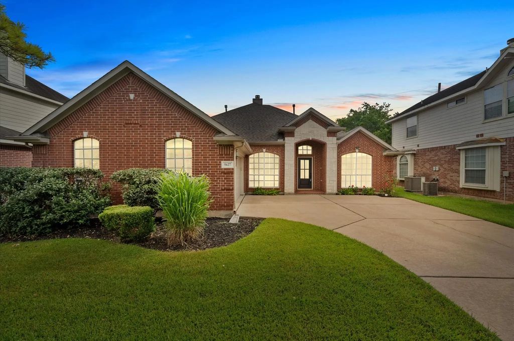 5627 Carta Valley Lane, Richmond
